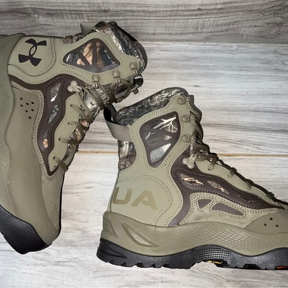 Mens Under Armour Charged Raider Waterproof Camo boots size 13 
New without box - Picture 8 of 10